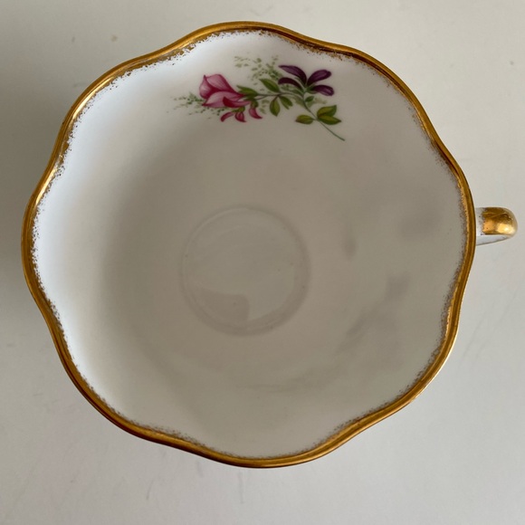 EUC VTG Queens Rosina China Co. Bone China Teacup and Saucer in “Wild Flowers” - Picture 7 of 8